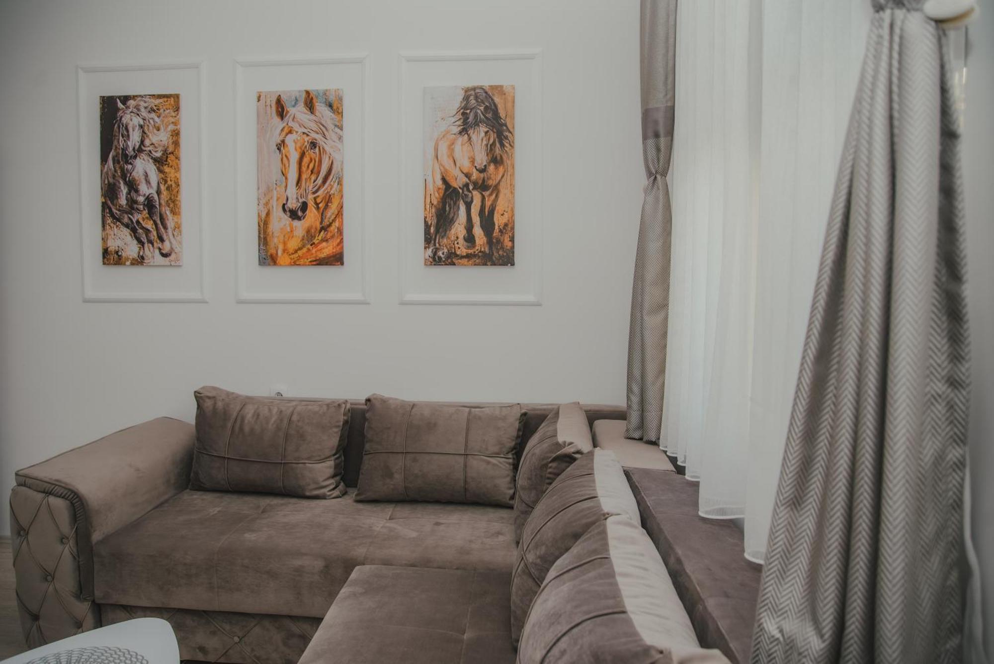 Jes Apartments Leskovac  Ngoại thất bức ảnh