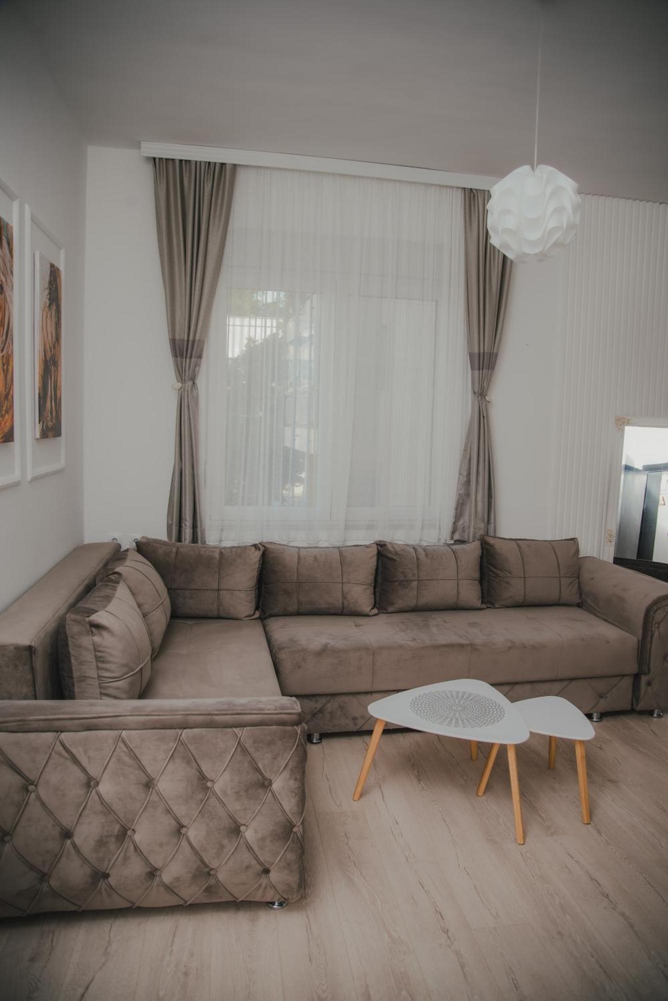 Jes Apartments Leskovac  Ngoại thất bức ảnh