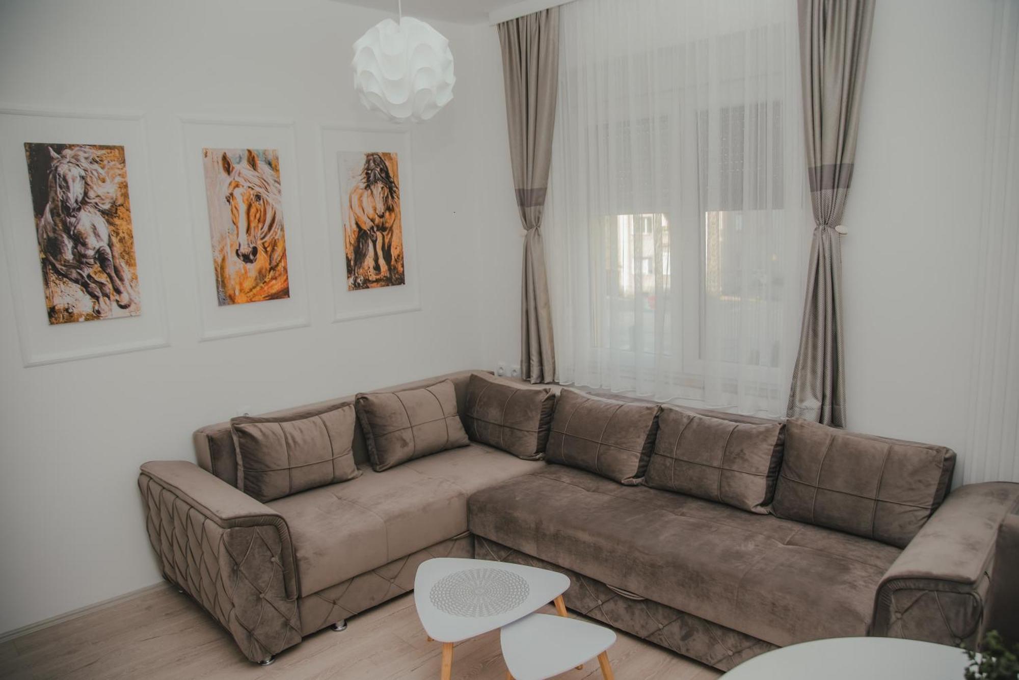 Jes Apartments Leskovac  Ngoại thất bức ảnh